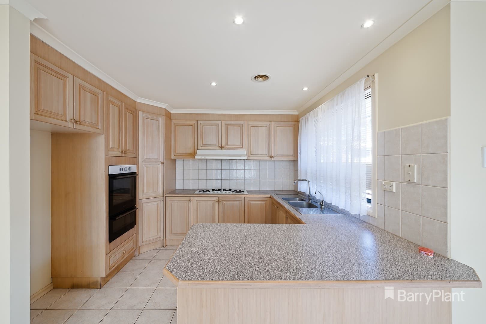7 Pollock Drive, Mill Park, VIC 3082, Mill Park - Thumbnail 2