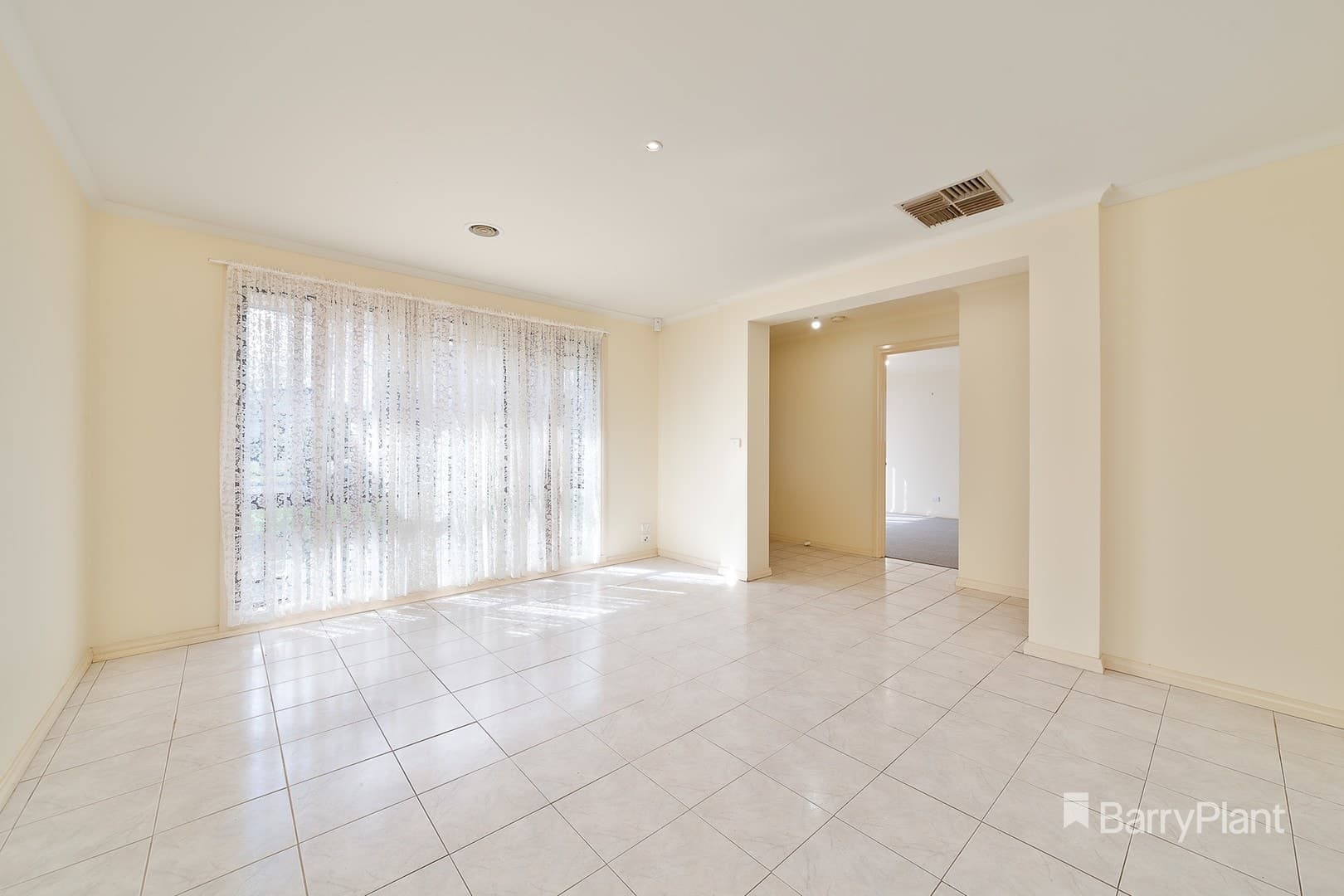 7 Pollock Drive, Mill Park, VIC 3082, Mill Park - Thumbnail 3