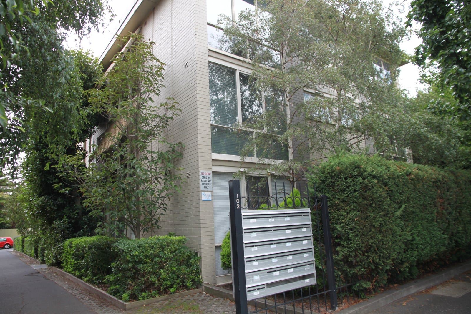 15/102 Park Street, ST KILDA WEST, St Kilda West - Image 1