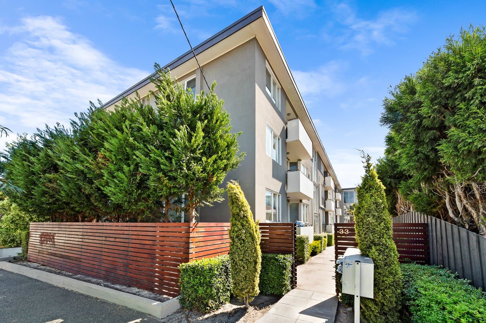17/33 Hotham Street, ST KILDA EAST, St Kilda East - Image 1