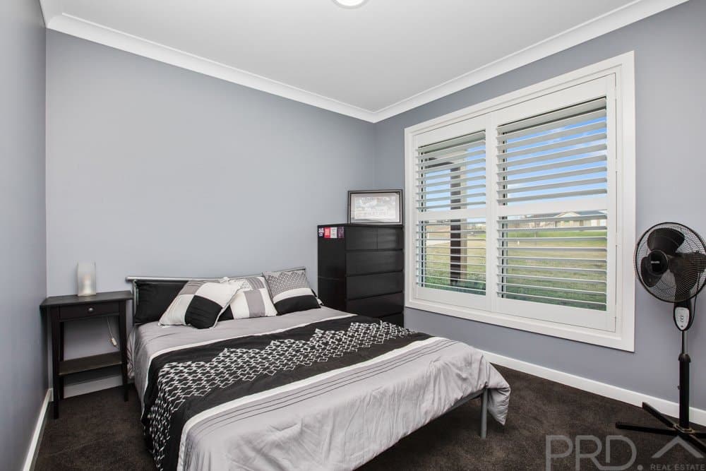 32
                Pyrus
                Avenue
            
            
            
            branxton
            
            
            NSW,
            2335, Branxton - Thumbnail 5