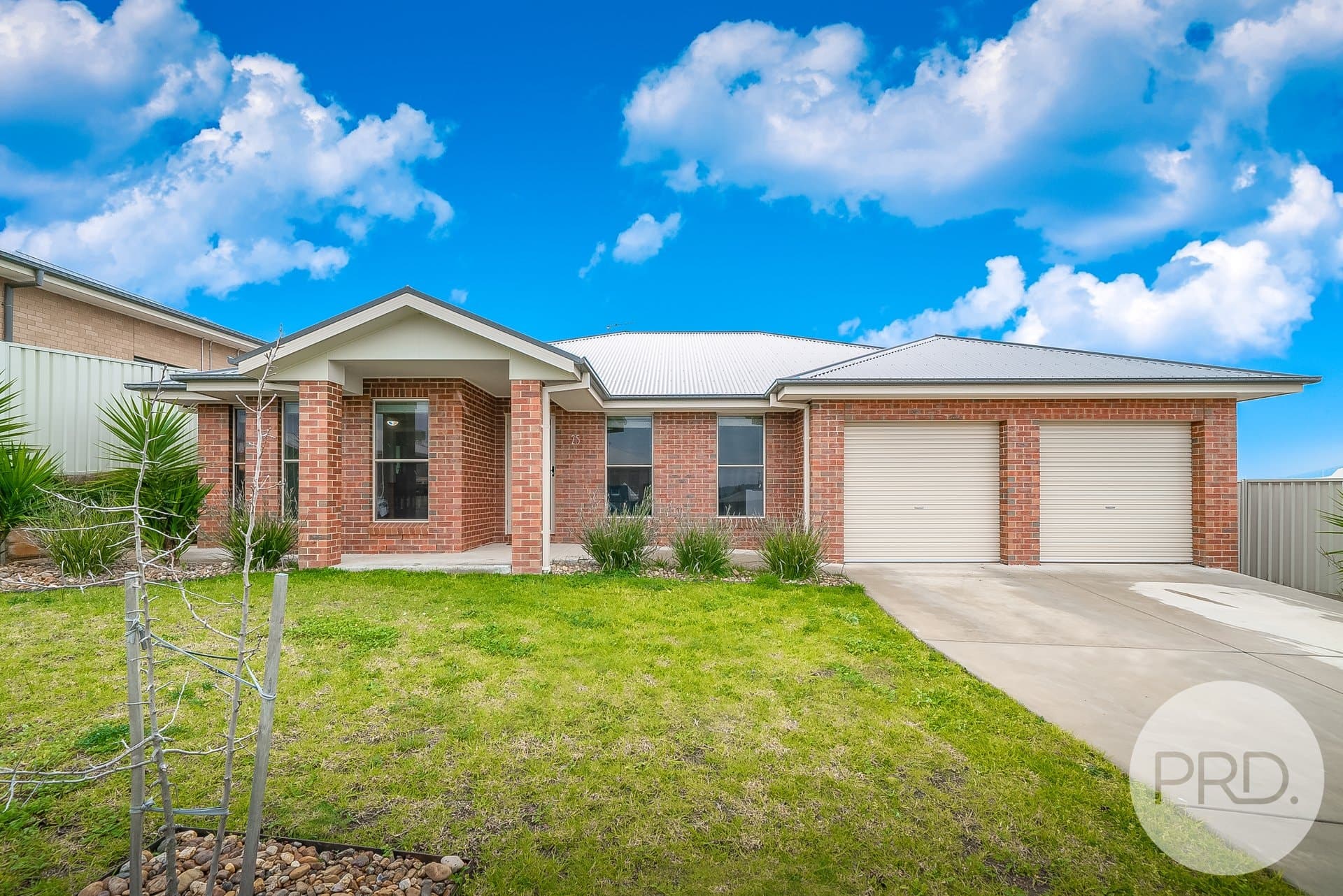25
                Maitland
                Drive
            
            
            
            estella
            
            
            NSW,
            2650, Estella - Image 1