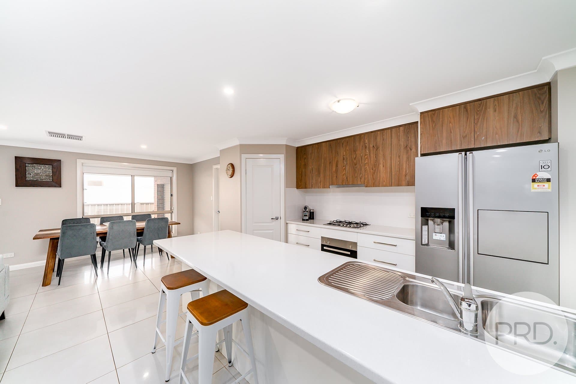 25
                Maitland
                Drive
            
            
            
            estella
            
            
            NSW,
            2650, Estella - Thumbnail 5