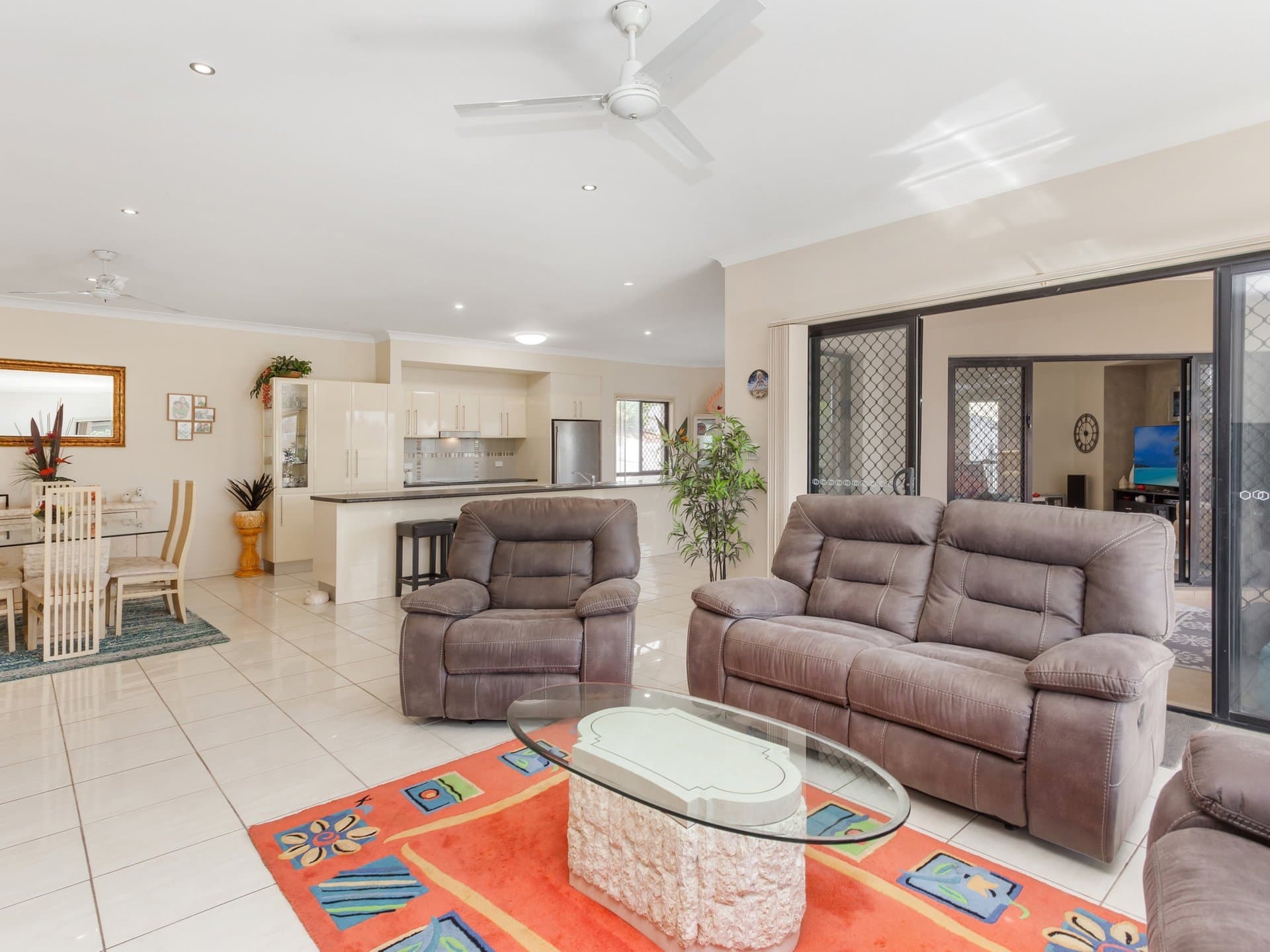 9 Tiarnna Close, BURLEIGH HEADS QLD 4220, Burleigh Heads - Thumbnail 3