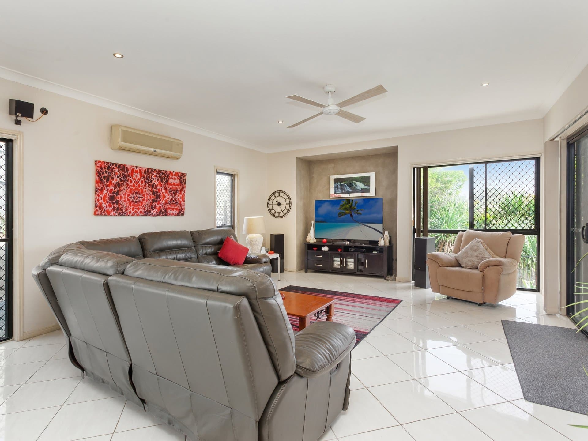 9 Tiarnna Close, BURLEIGH HEADS QLD 4220, Burleigh Heads - Thumbnail 8