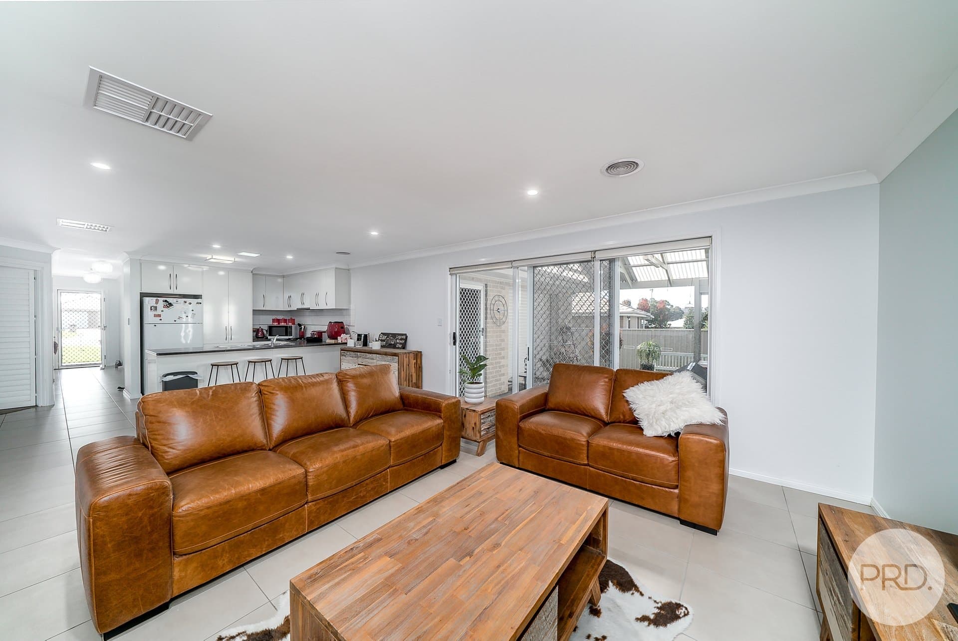 9 Yulong Street, GLENFIELD PARK NSW 2650, Glenfield Park - Thumbnail 5