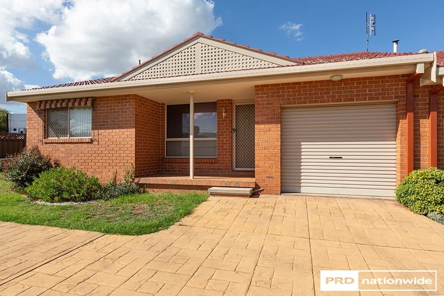 10 Curlew Crescent, TAMWORTH NSW 2340, Tamworth - Thumbnail 2