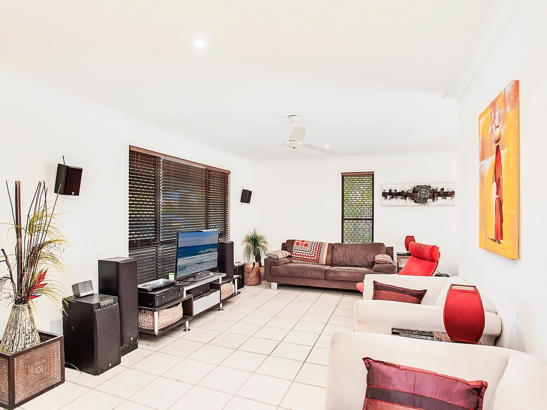 29 Montezuma Drive, BURLEIGH WATERS QLD 4220, Burleigh Waters - Thumbnail 2