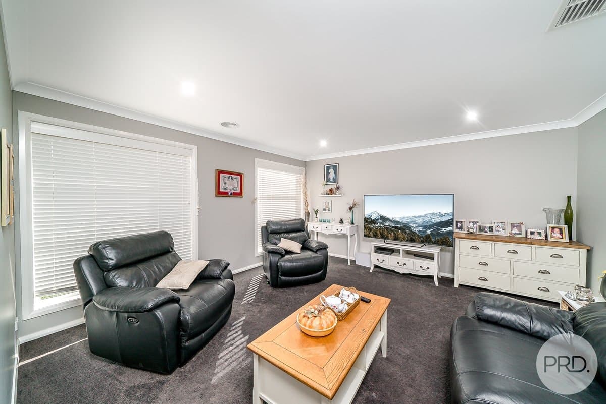 21 Waterhouse Avenue, LLOYD NSW 2650, Lloyd - Thumbnail 3