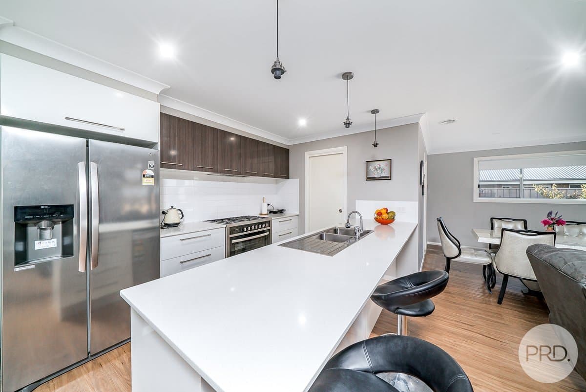 21 Waterhouse Avenue, LLOYD NSW 2650, Lloyd - Thumbnail 4