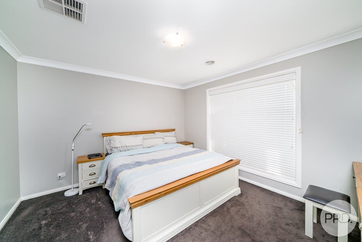 21 Waterhouse Avenue, LLOYD NSW 2650, Lloyd - Thumbnail 7