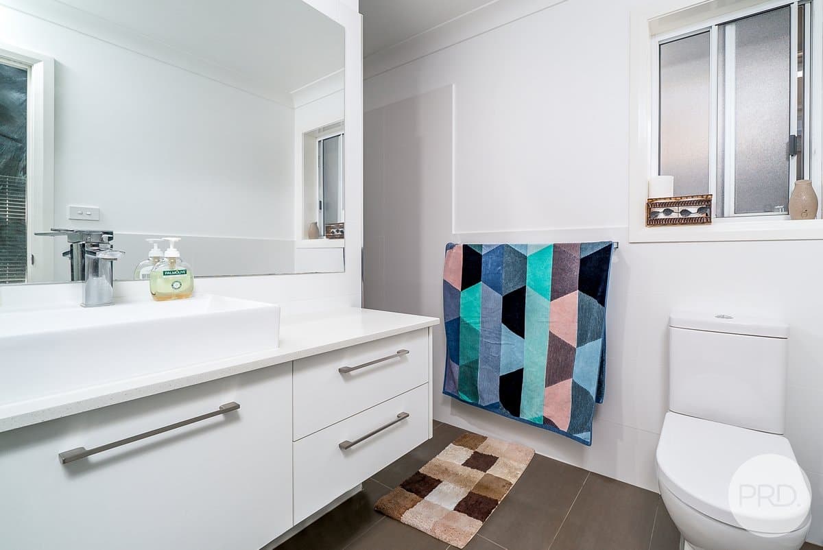 21 Waterhouse Avenue, LLOYD NSW 2650, Lloyd - Thumbnail 8