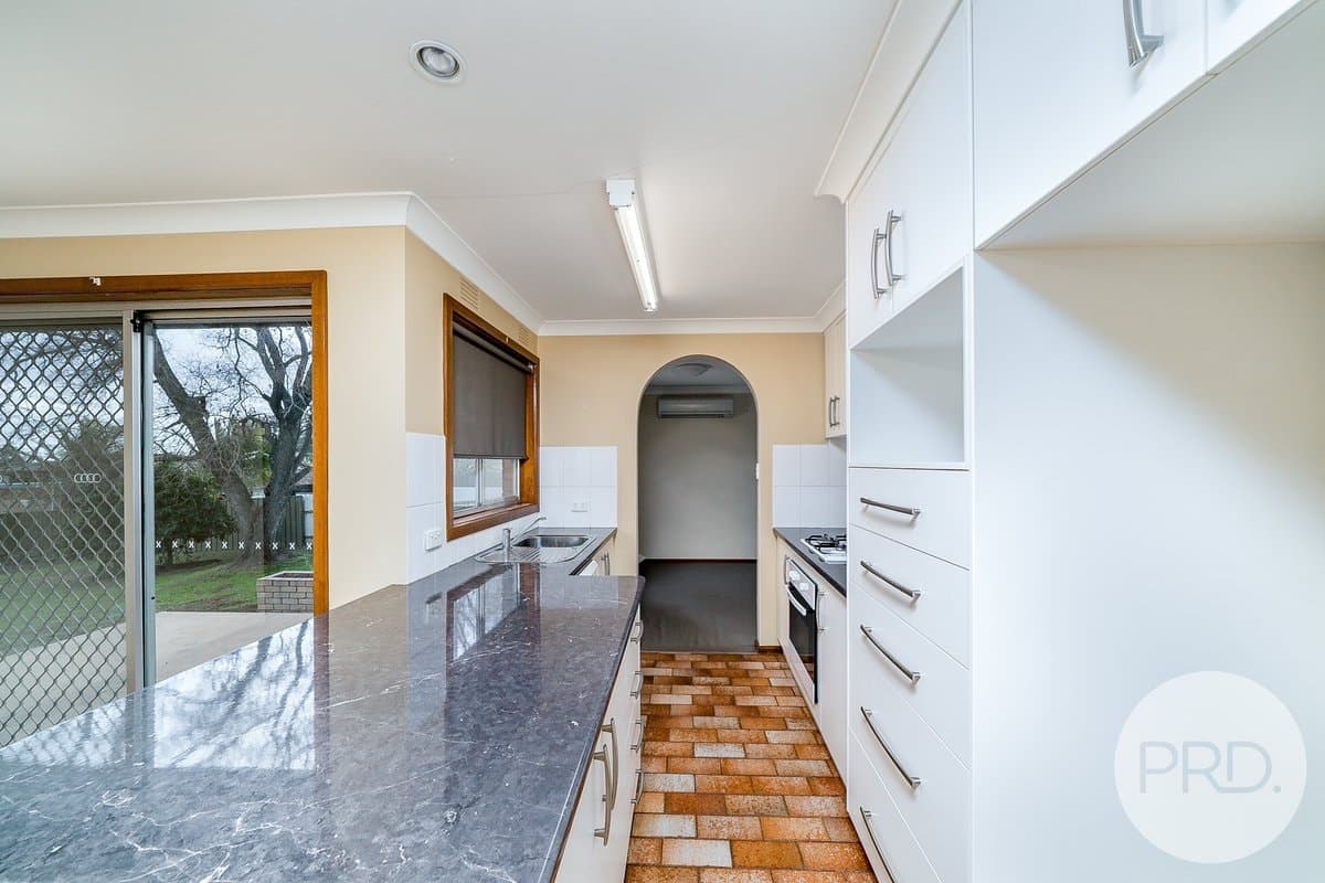 2 Buchhorn Street, TOLLAND NSW 2650, Tolland - Thumbnail 8