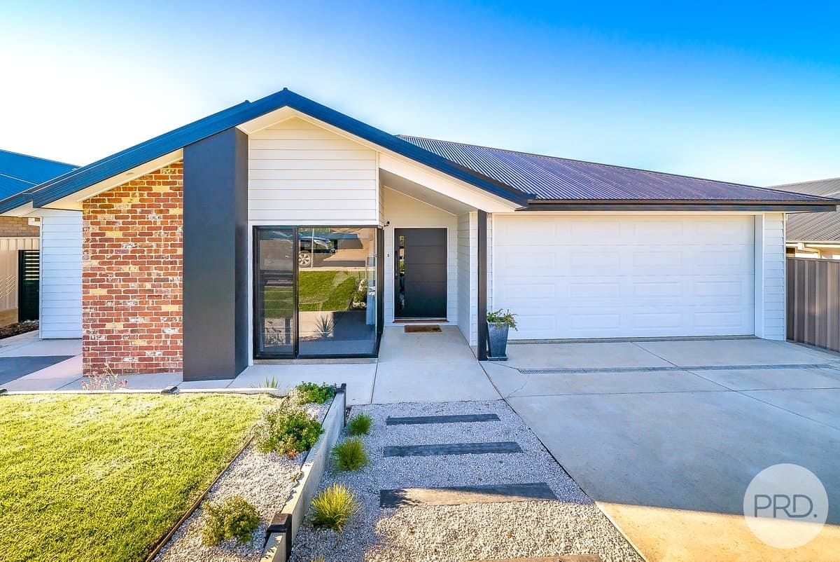 37 Gasnier Loop, BOOROOMA NSW 2650, Boorooma - Image 1