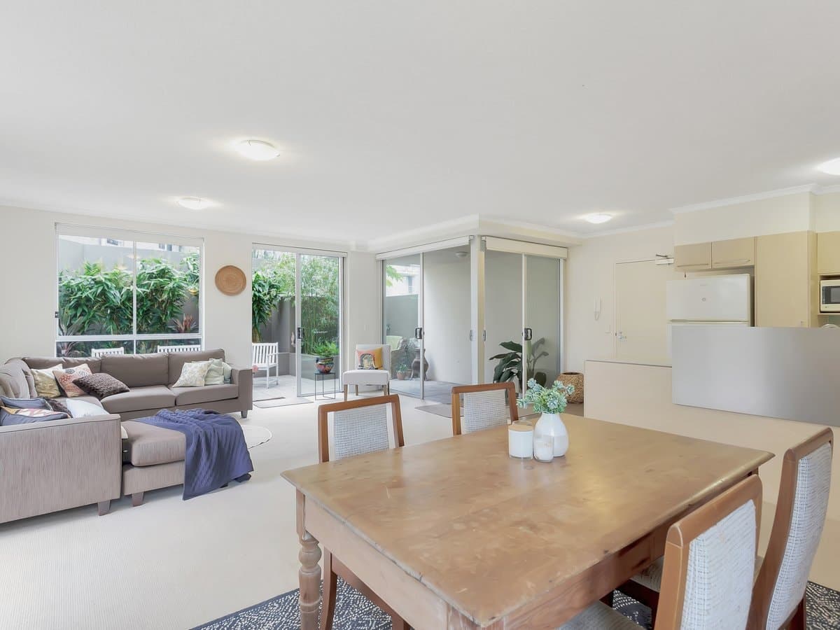 6101/12 Executive Drive, BURLEIGH WATERS QLD 4220, Burleigh Waters - Thumbnail 8
