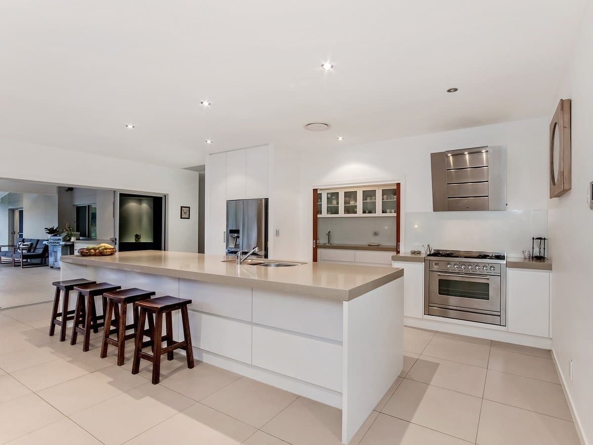 1 Dungogie Drive, TALLEBUDGERA QLD 4228, Tallebudgera - Thumbnail 6