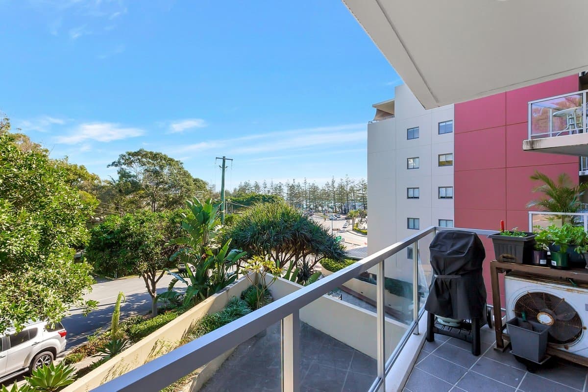 Unit 1036/1 Ocean St, BURLEIGH HEADS QLD 4220, Burleigh Heads - Thumbnail 6