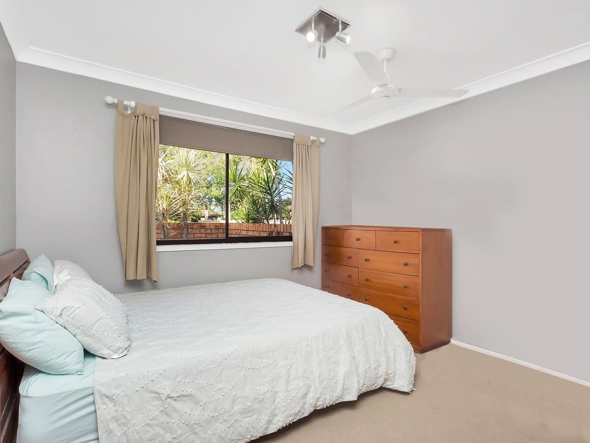 4/127 Sunshine Boulevard, MERMAID WATERS QLD 4218, Mermaid Waters Property Image - Thumbnail 5