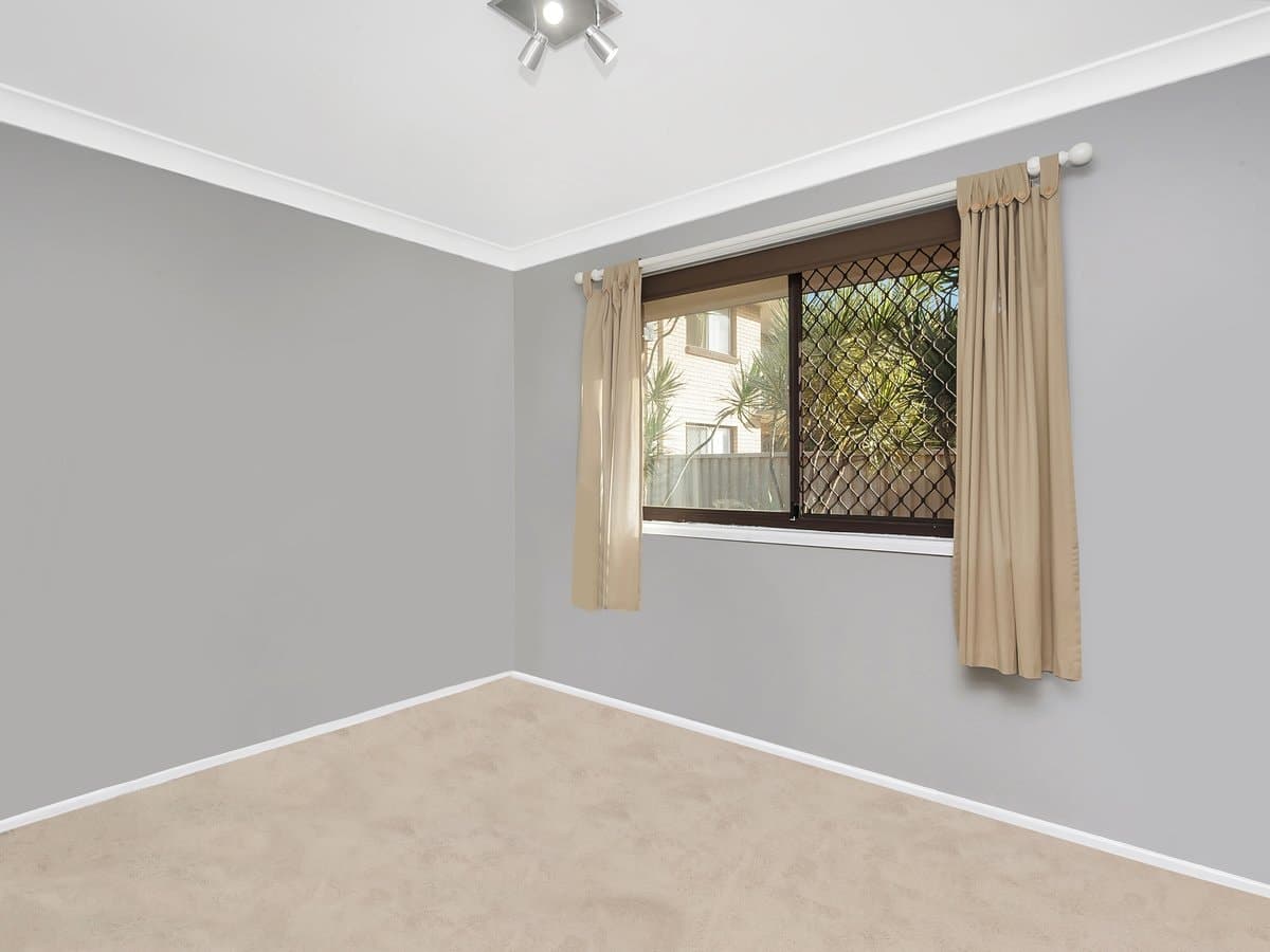 4/127 Sunshine Boulevard, MERMAID WATERS QLD 4218, Mermaid Waters Property Image - Thumbnail 6