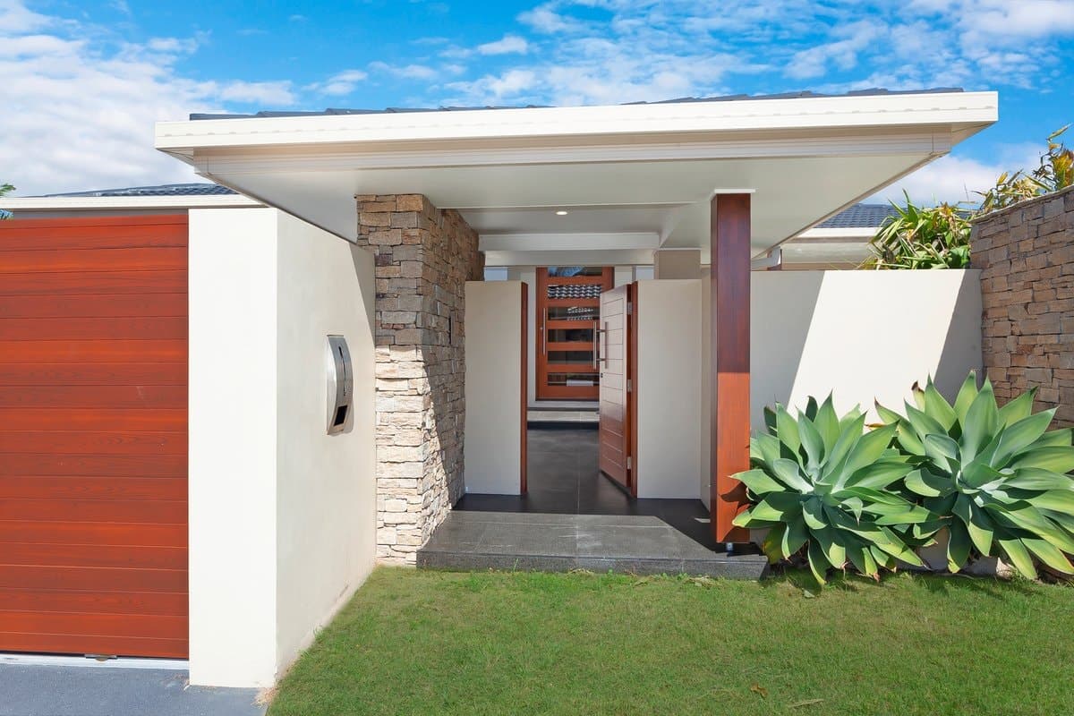114 Burleigh Street, BURLEIGH WATERS QLD 4220, Burleigh Waters - Image 1