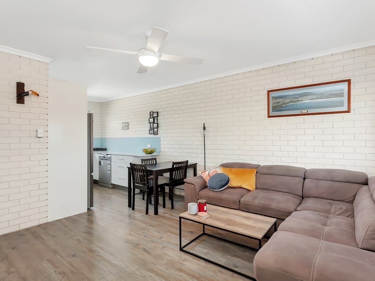 7/1875 Gold Coast Hwy, BURLEIGH HEADS QLD 4220, Burleigh Heads Property Image - Thumbnail 3