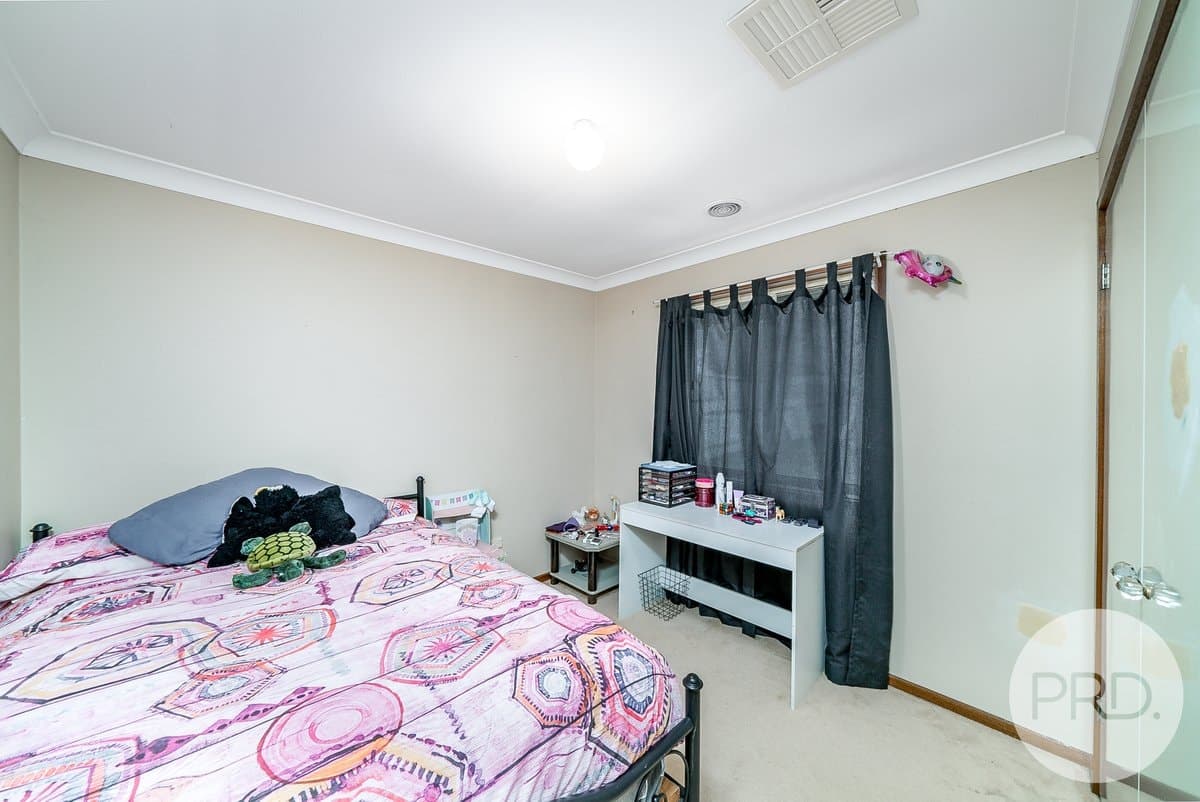 11 Bamarook Crescent, GLENFIELD PARK NSW 2650, Glenfield Park - Thumbnail 7