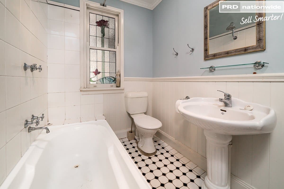 23 Gilmore Avenue, MOUNT AUSTIN NSW 2650, Mount Austin - Thumbnail 6