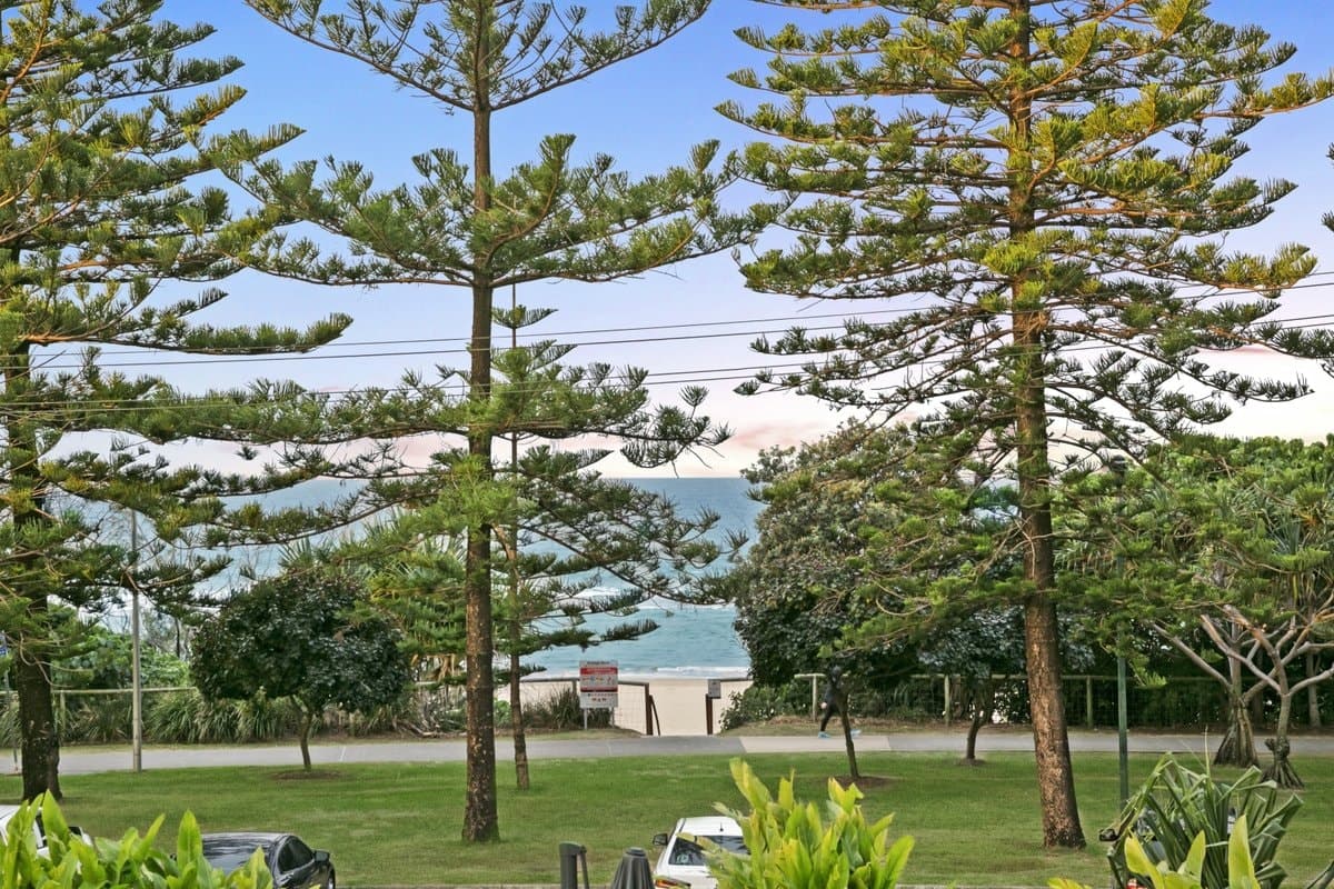 3/146 The Esplanade, BURLEIGH HEADS QLD 4220, Burleigh Heads Property Image - Thumbnail 3