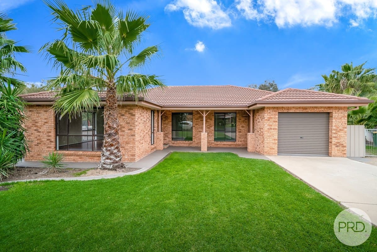 6 Kobi Place, GLENFIELD PARK NSW 2650, Glenfield Park - Image 1