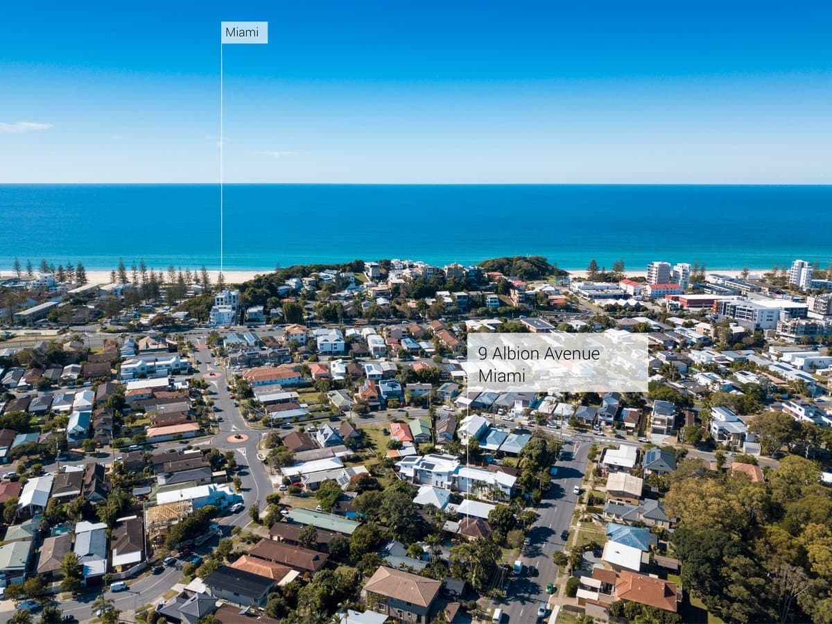 9 Albion Avenue, MIAMI QLD 4220, Miami - Thumbnail 2