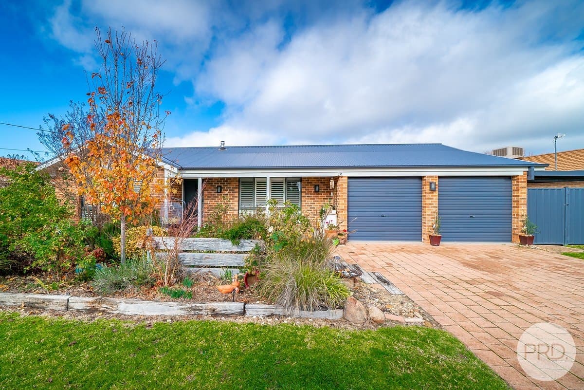 4 Magnolia Parade, LAKE ALBERT NSW 2650, Lake Albert - Image 1