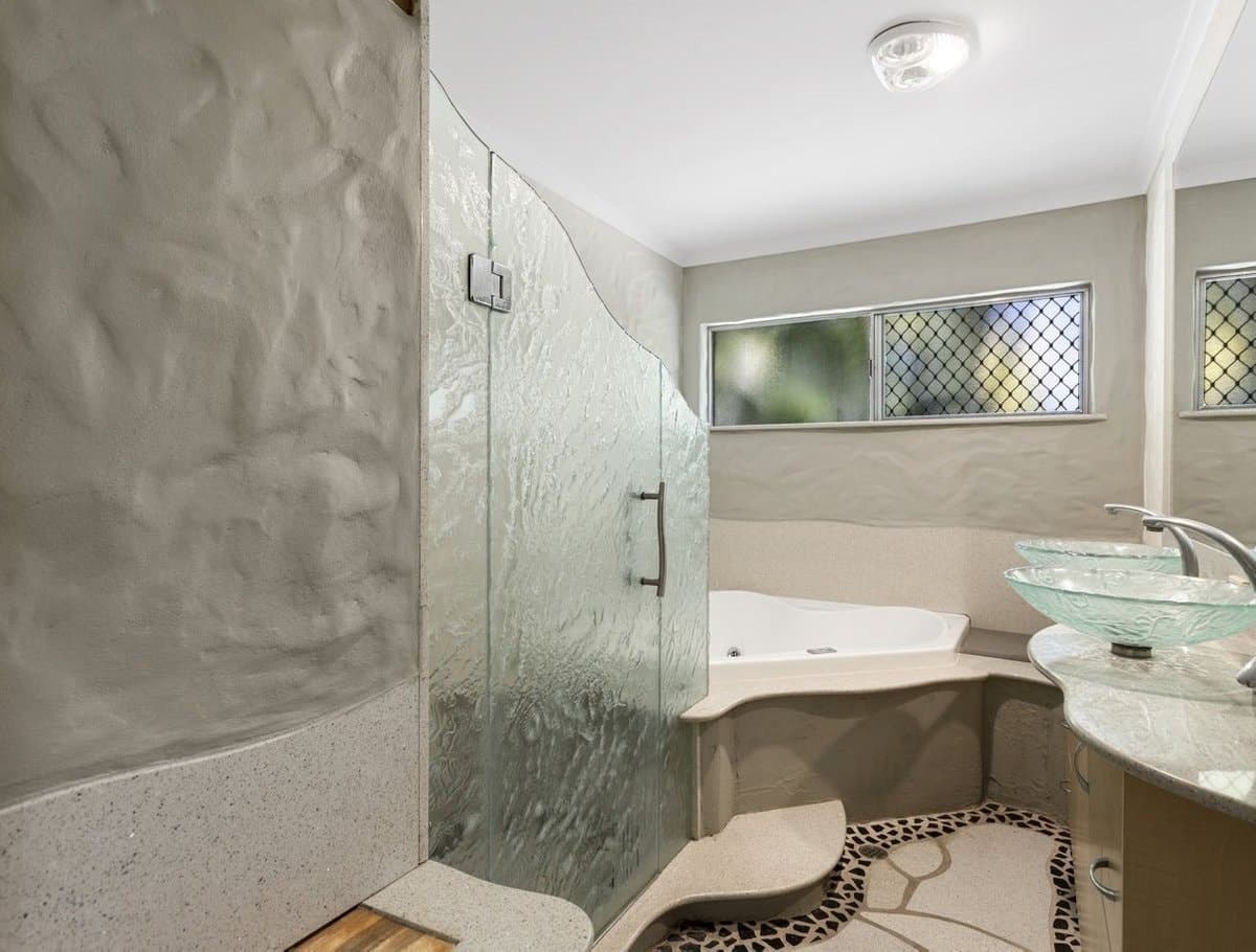 6 Dotterel Drive, BURLEIGH WATERS QLD 4220, Burleigh Waters - Thumbnail 7