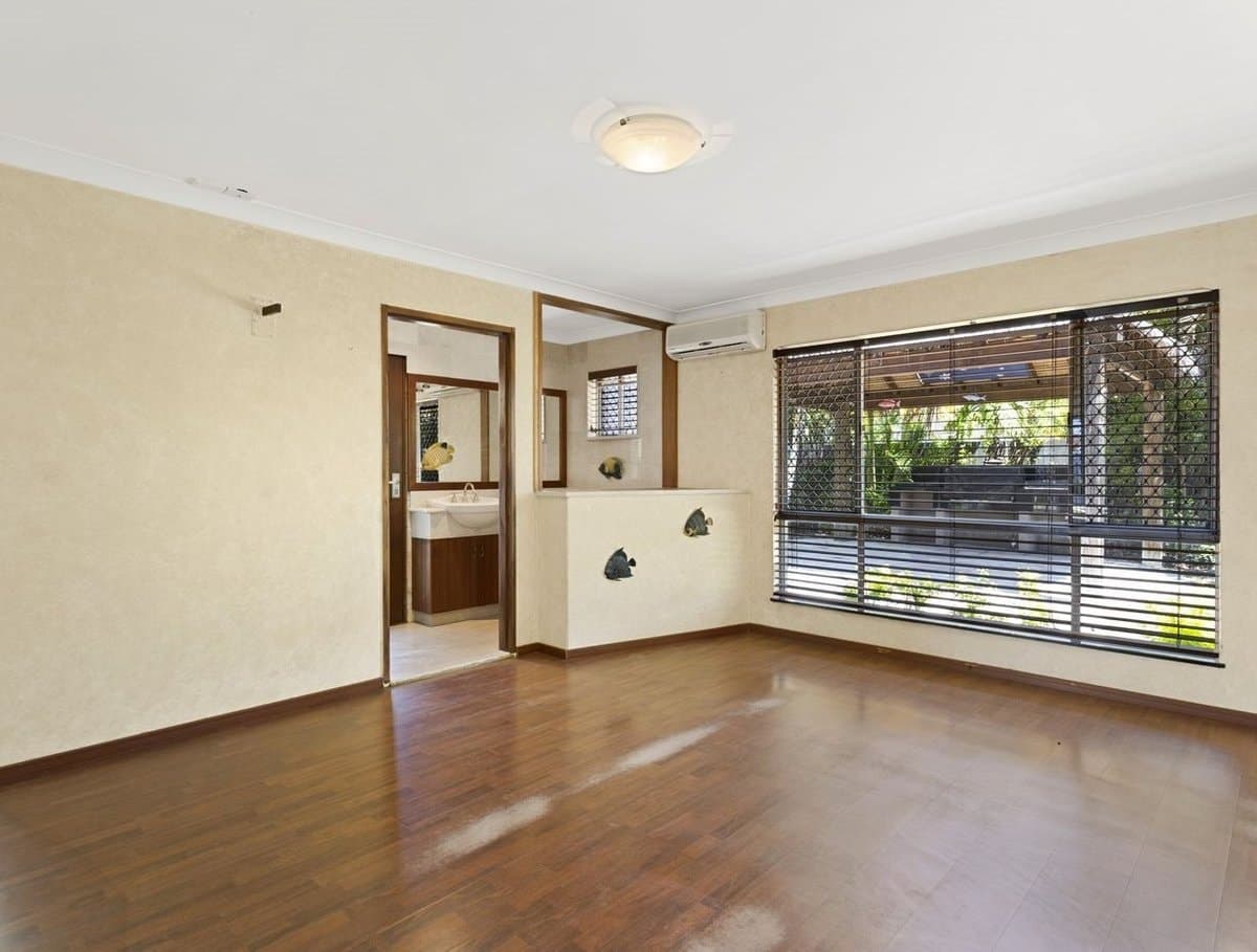 6 Dotterel Drive, BURLEIGH WATERS QLD 4220, Burleigh Waters - Thumbnail 8
