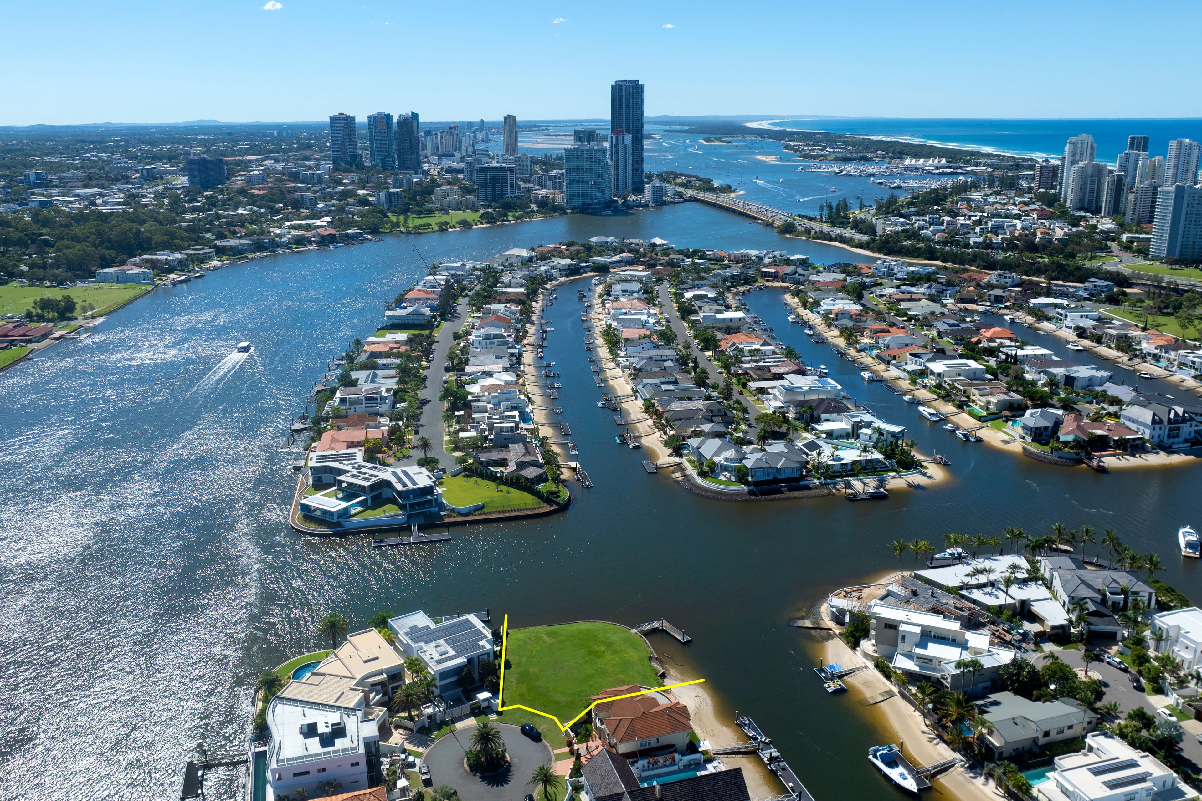85 Admiralty Drive, SURFERS PARADISE QLD 4217, Surfers Paradise - Thumbnail 2