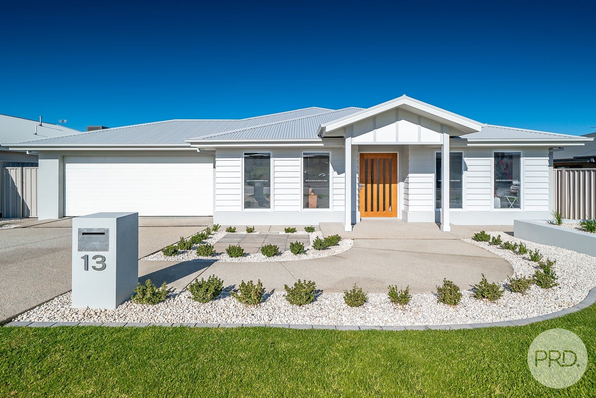 13
                Wiveon
                Street
            
            
            
            gobbagombalin
            
            
            NSW,
            2650, Gobbagombalin - Image 1