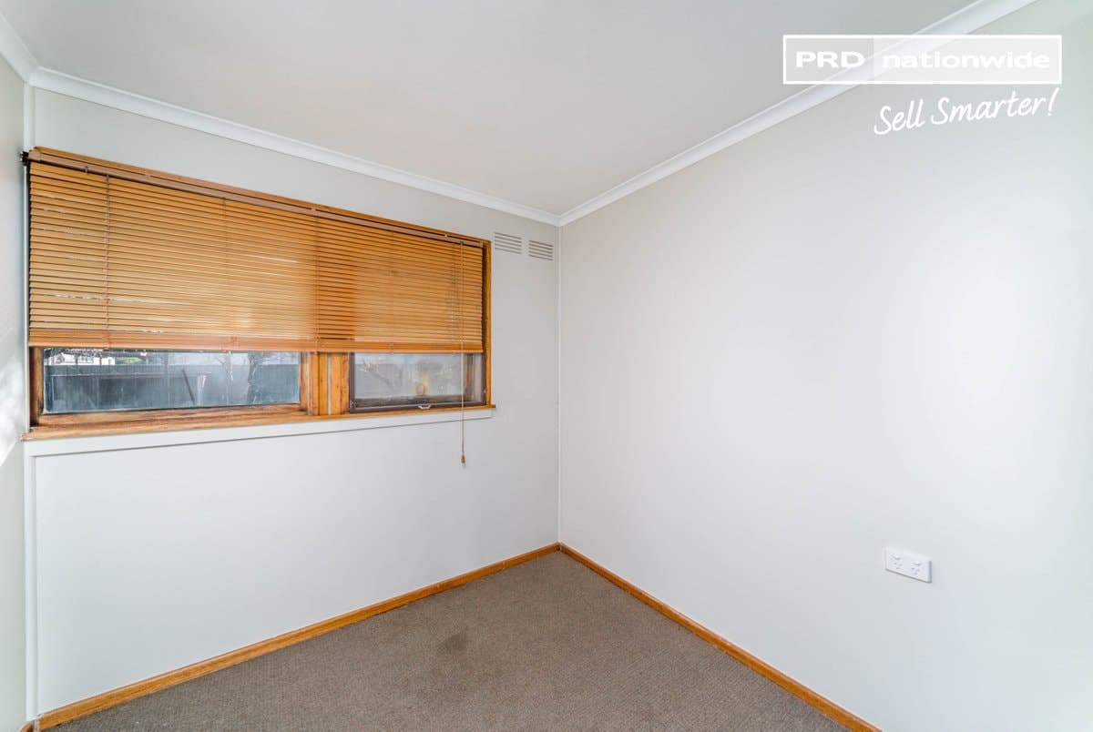 15 Chifley Crescent, KOORINGAL NSW 2650, Kooringal - Thumbnail 5
