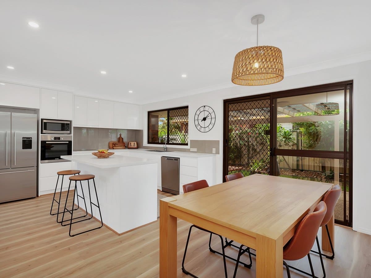 2 Oakland Court, BURLEIGH WATERS QLD 4220, Burleigh Waters - Image 1