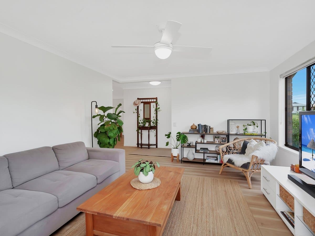 2 Oakland Court, BURLEIGH WATERS QLD 4220, Burleigh Waters - Thumbnail 4