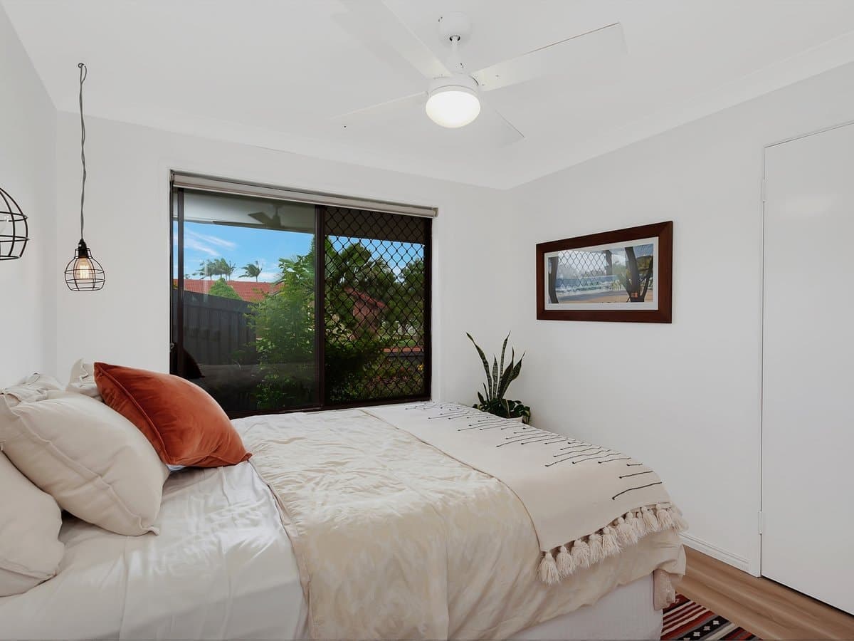 2 Oakland Court, BURLEIGH WATERS QLD 4220, Burleigh Waters - Thumbnail 8