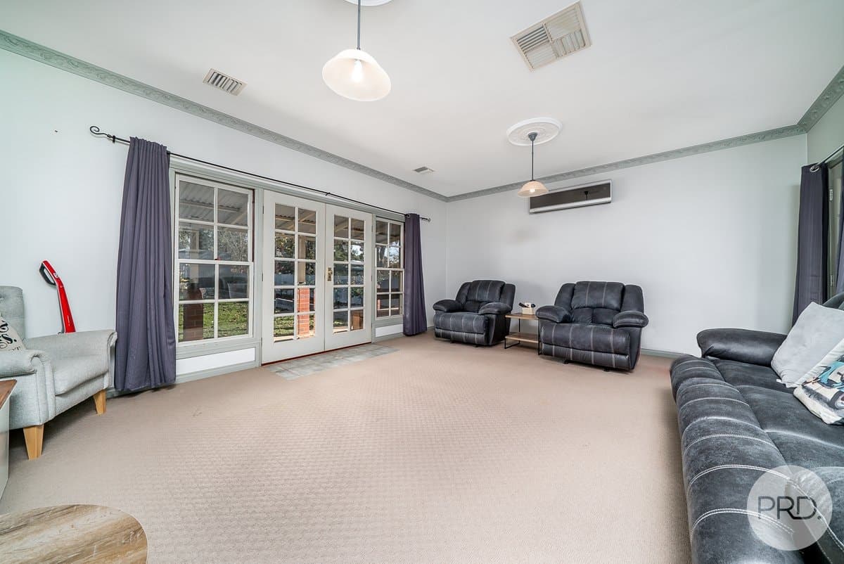 8 Dalton Street, TURVEY PARK NSW 2650, Turvey Park - Thumbnail 8