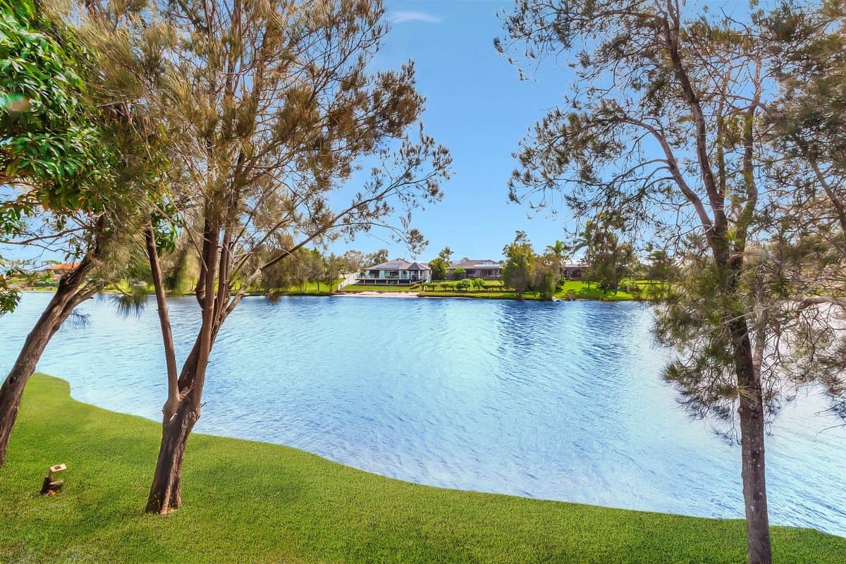 54 Jabiru Ave, BURLEIGH WATERS QLD 4220, Burleigh Waters - Image 1