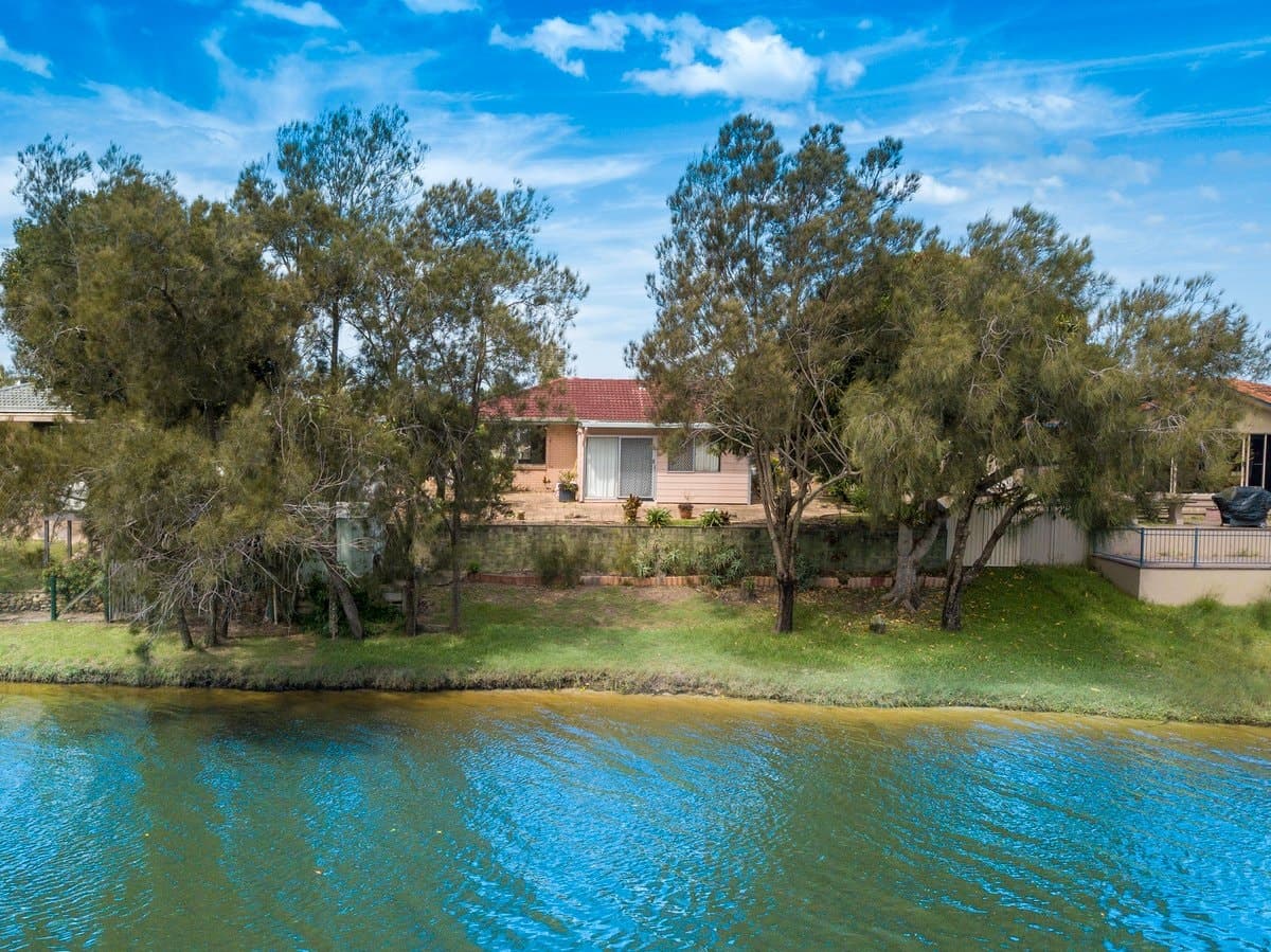 54 Jabiru Ave, BURLEIGH WATERS QLD 4220, Burleigh Waters - Thumbnail 3