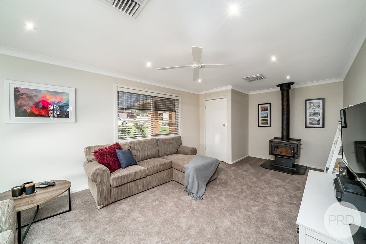 32 Bavaria Street, TOLLAND NSW 2650, Tolland - Thumbnail 3