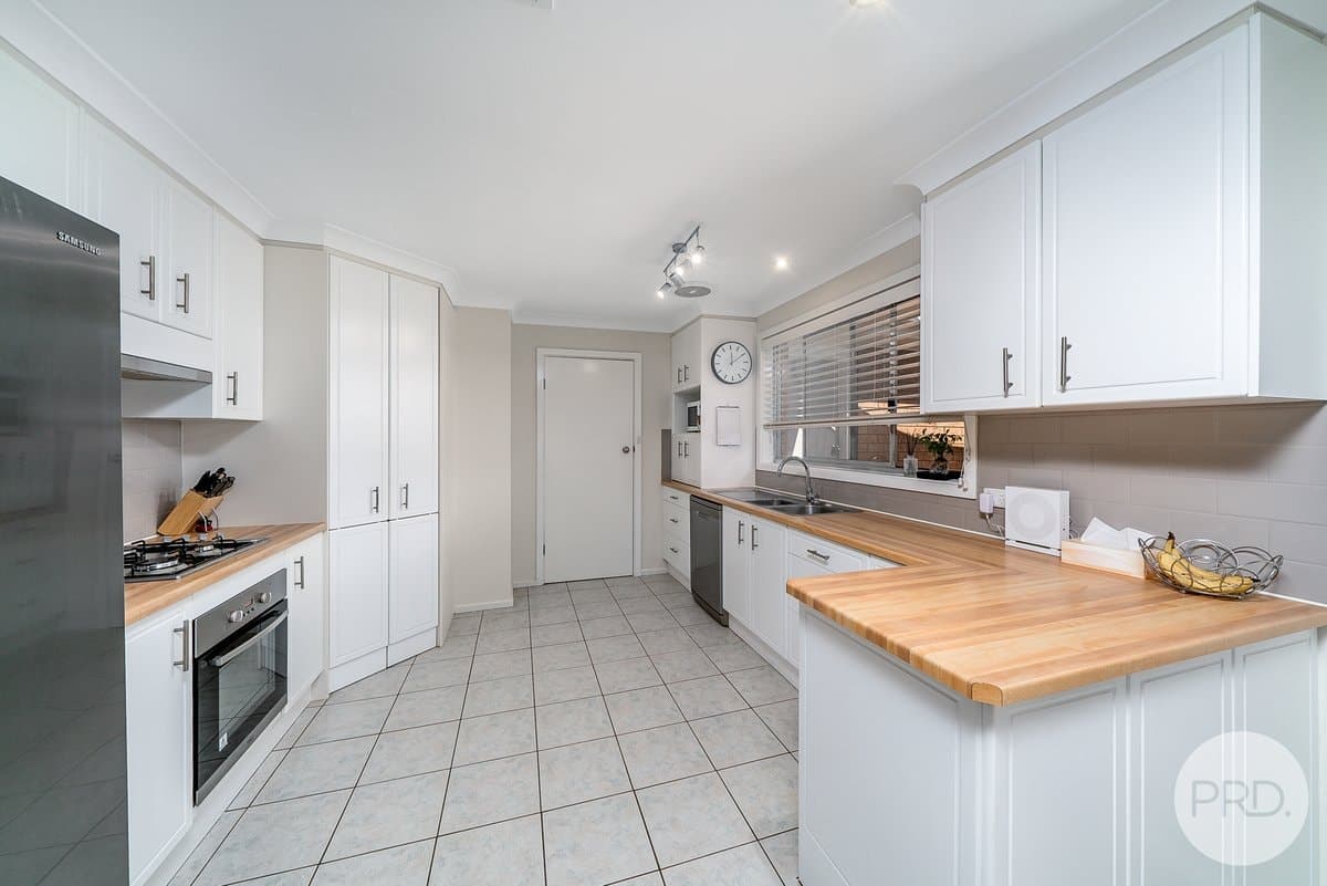 32 Bavaria Street, TOLLAND NSW 2650, Tolland - Thumbnail 8