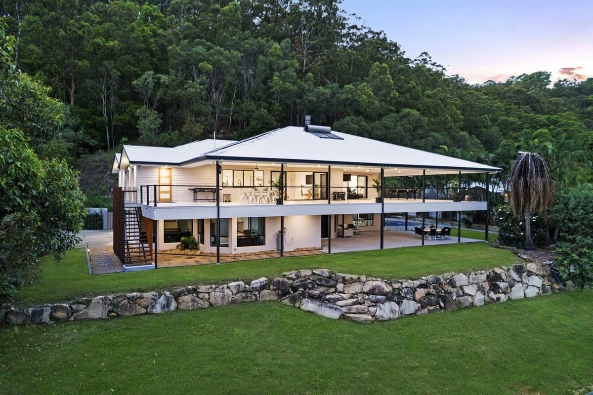 136 Valley Drive, TALLEBUDGERA QLD 4228, Tallebudgera Property Image - Thumbnail 2