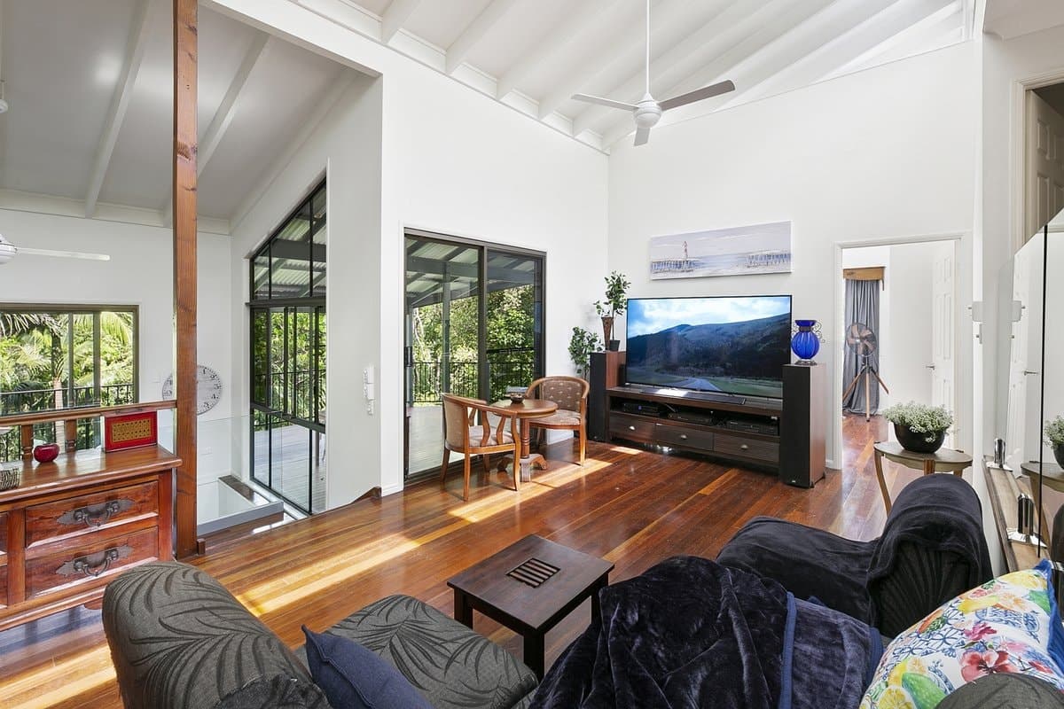 7 Dalwood Court, TALLEBUDGERA QLD 4228, Tallebudgera Property Image - Thumbnail 7