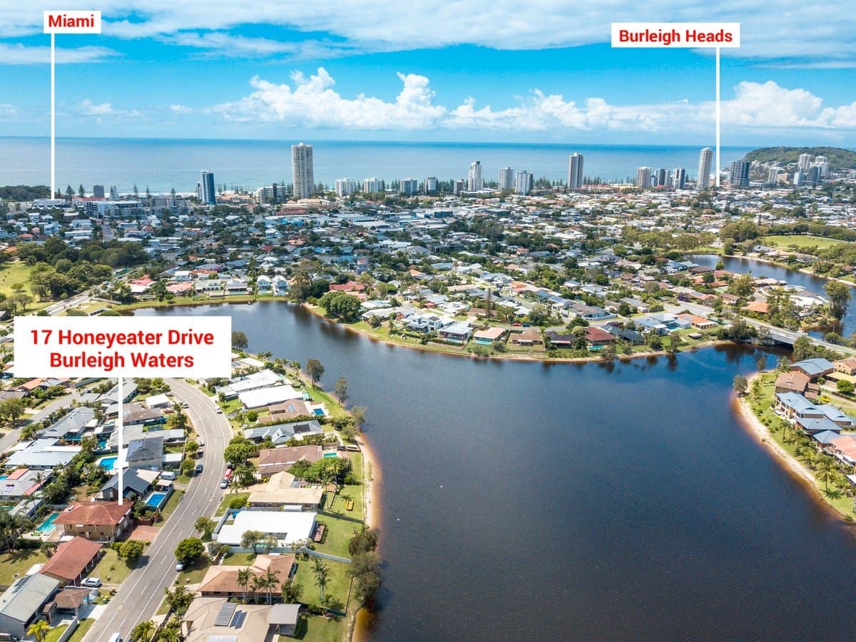 17 Honeyeater Drive, BURLEIGH WATERS QLD 4220, Burleigh Waters - Thumbnail 2
