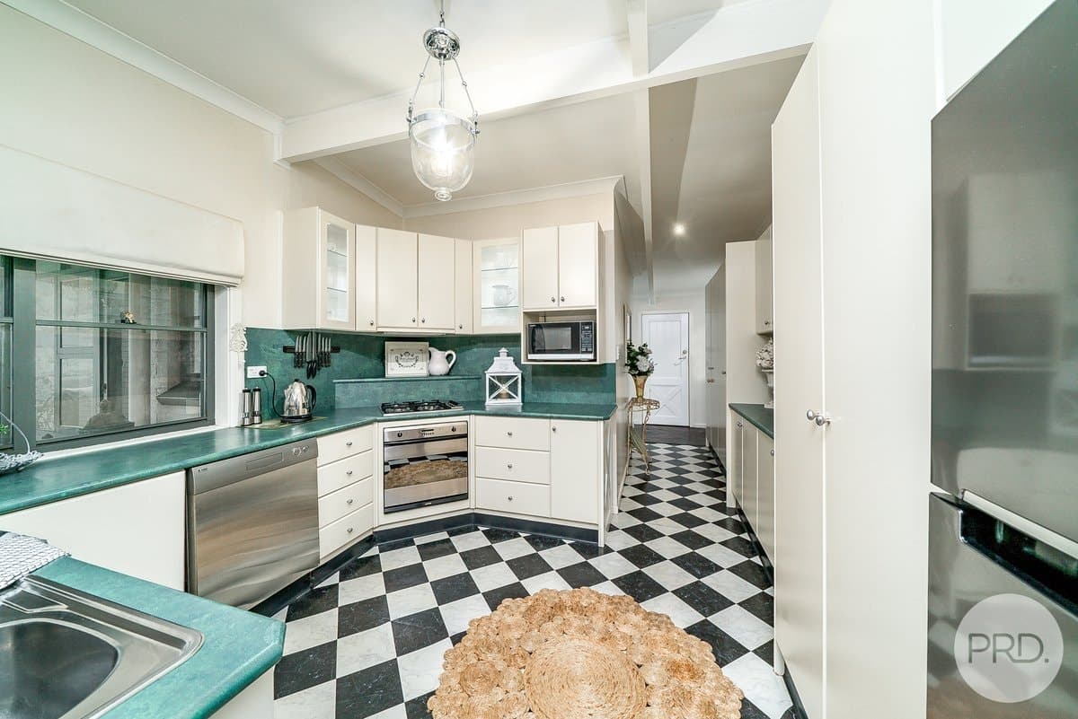 24 Plumpton Road, KOORINGAL NSW 2650, Kooringal - Thumbnail 7