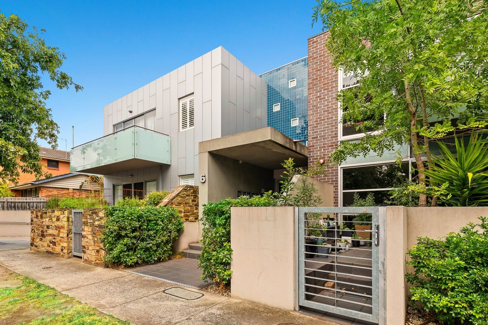 19/6 Lansdowne Road, ST KILDA EAST, St Kilda East - Image 1