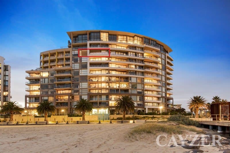 902/147 Beach Street, PORT MELBOURNE, Port Melbourne - Image 1